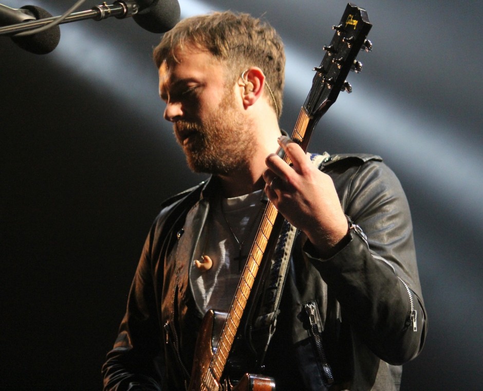 Back Beat Seattle Show Review & Photos Kings of Leon KeyArena