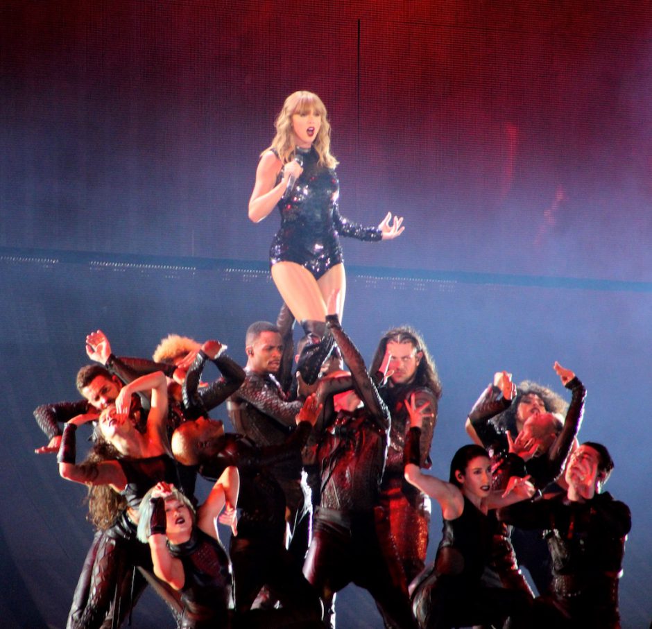 Back Beat Seattle Show Review & Photos Taylor Swift CenturyLink Field