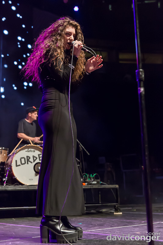 Lorde at Deck The Hall Ball 2013