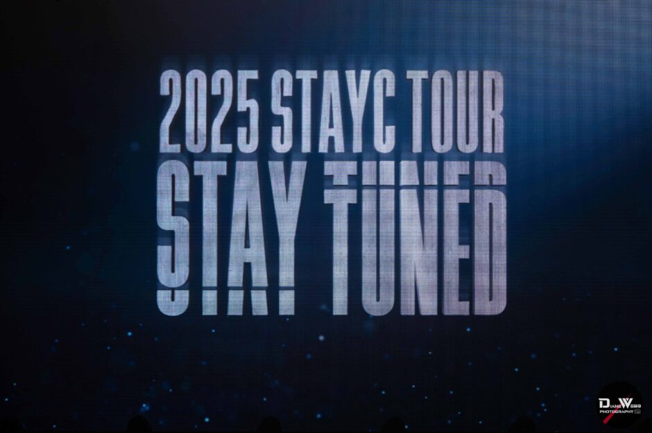 STAYC - Paramount Theater 2025-10-2 - Photo By Diane Webb