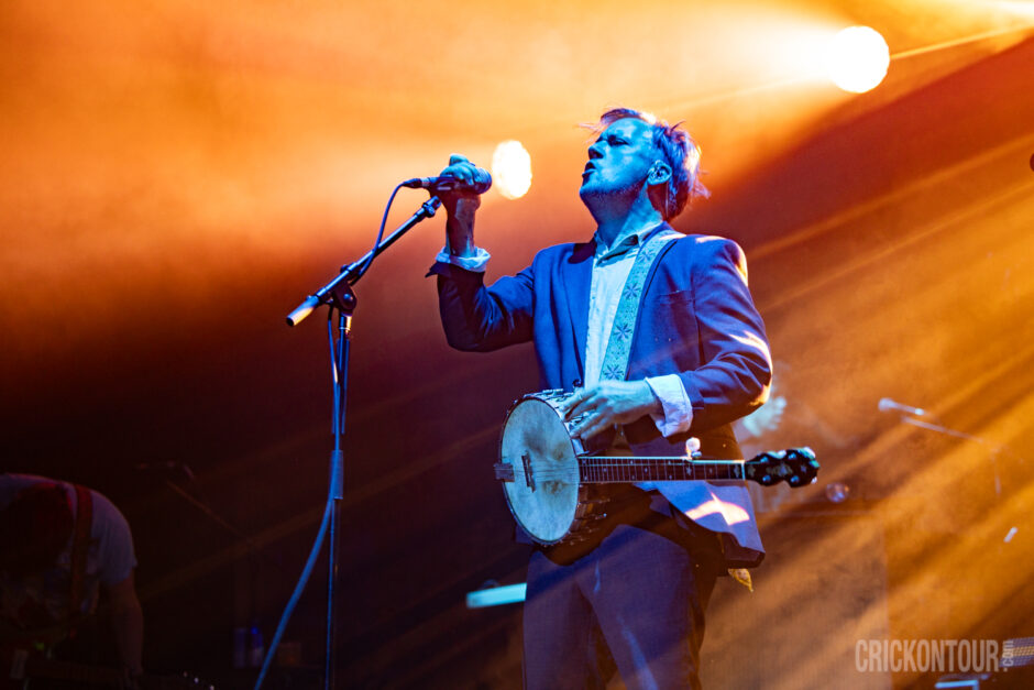 Isaac Brock of Modest Mouse performing at Seattle's 5th Ave Theatre.